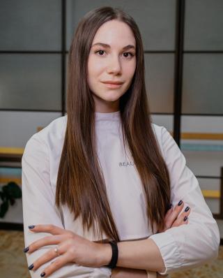 Фото Александра Дятлова - Доктор-дерматовенеролог, дипломированный специалист Lumenis M22, Indiba Ona и Indiba Reverso, SMAS