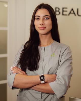 Фото Виктория Титаренко - Сертифицированный специалист по лазерной эпиляции Lumenis / DEKA / Mantis